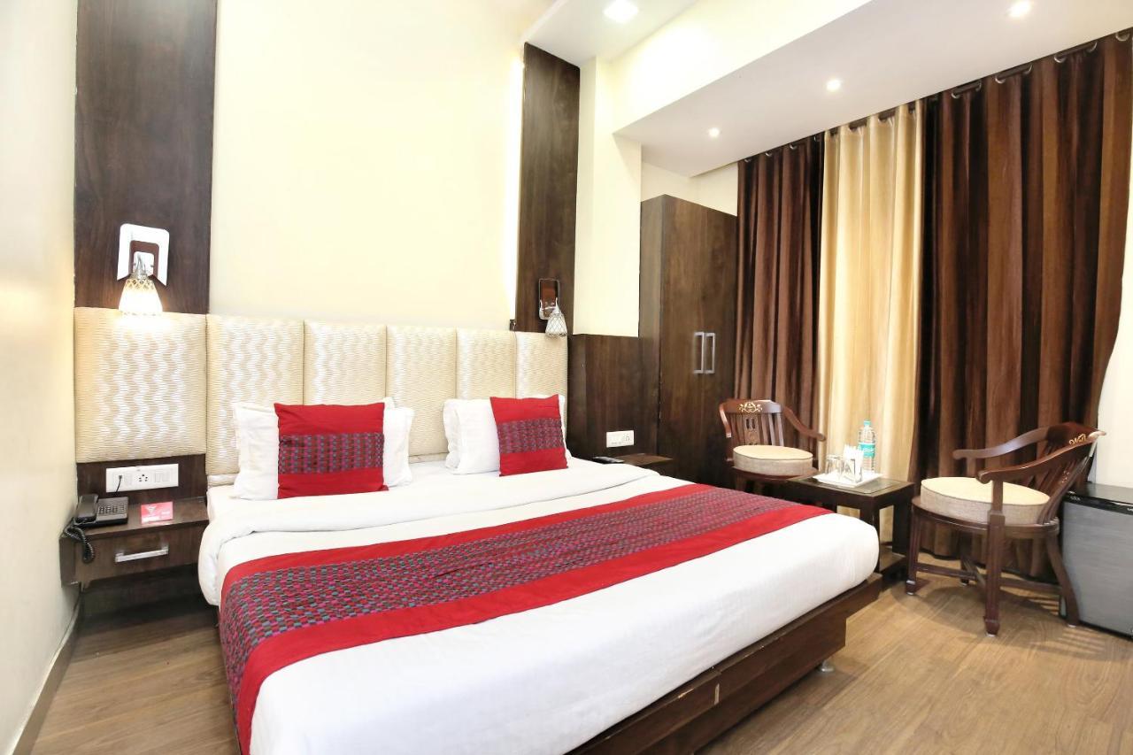 Hotel Oyo 7447 Grand Park Amritsar Exterior foto