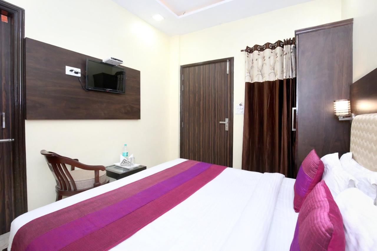 Hotel Oyo 7447 Grand Park Amritsar Exterior foto