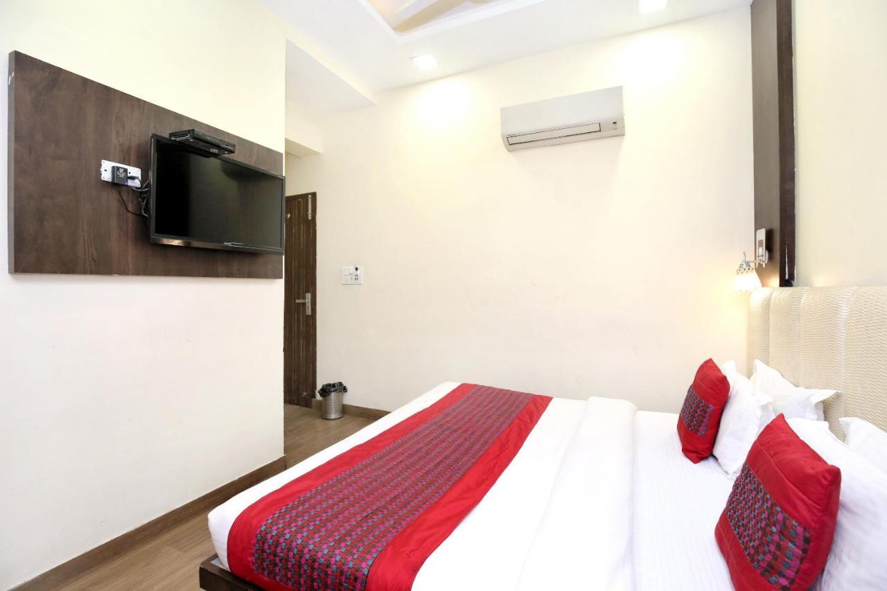 Hotel Oyo 7447 Grand Park Amritsar Exterior foto